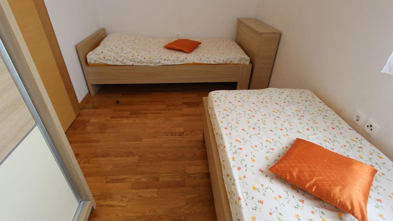 Apartments Vabec Malinska Exterior foto